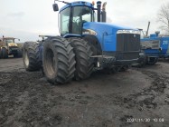 Трактор NEW holland T9040