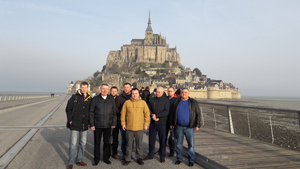 Деловая поездка с клиентами во Францию